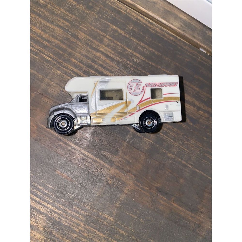 2008 Mattel Matchbox MBX Motor Home / Race Support 33